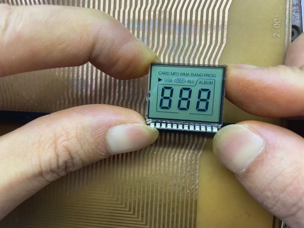 プラスの6Oクロック 18ピン燃料配給機 マルチメディア再生のためのHTN液晶ディスプレイ
